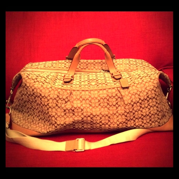 Coach Handbags - Coach overnight luggage, weekender bag!